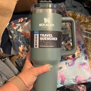Stanley 40 oz tumbler shale